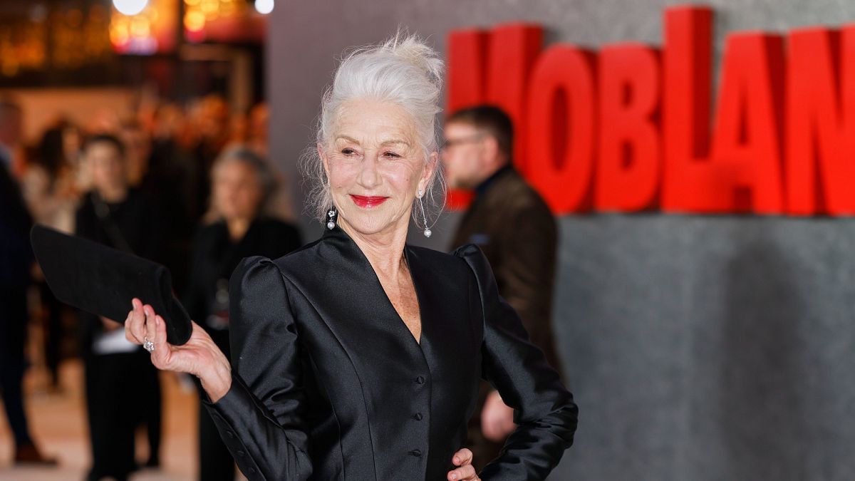 helen mirren james bond should not be a woman due to franchises profound sexism Wf2Rv4eg