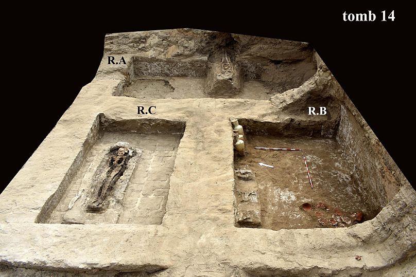 Archaeologists unearth 3,200-year-old tomb linked to ancient Egypt's military elite 2 archaeologists unearth 3200 year old tomb linked to ancient egypts military elite 1 uqfi8ybS
