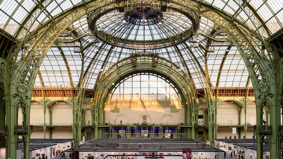 art paris returns in full glory sunshine sculpture and a century of design in kBF4UEwa
