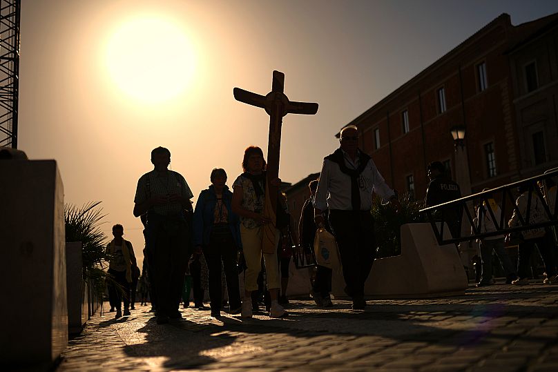 Cardinals gather at Vatican to choose date for Pope Francis' funeral, organise conclave 1 cardinals gather at vatican to choose date for pope francis funeral organise conclave 0 uDp8WyYd
