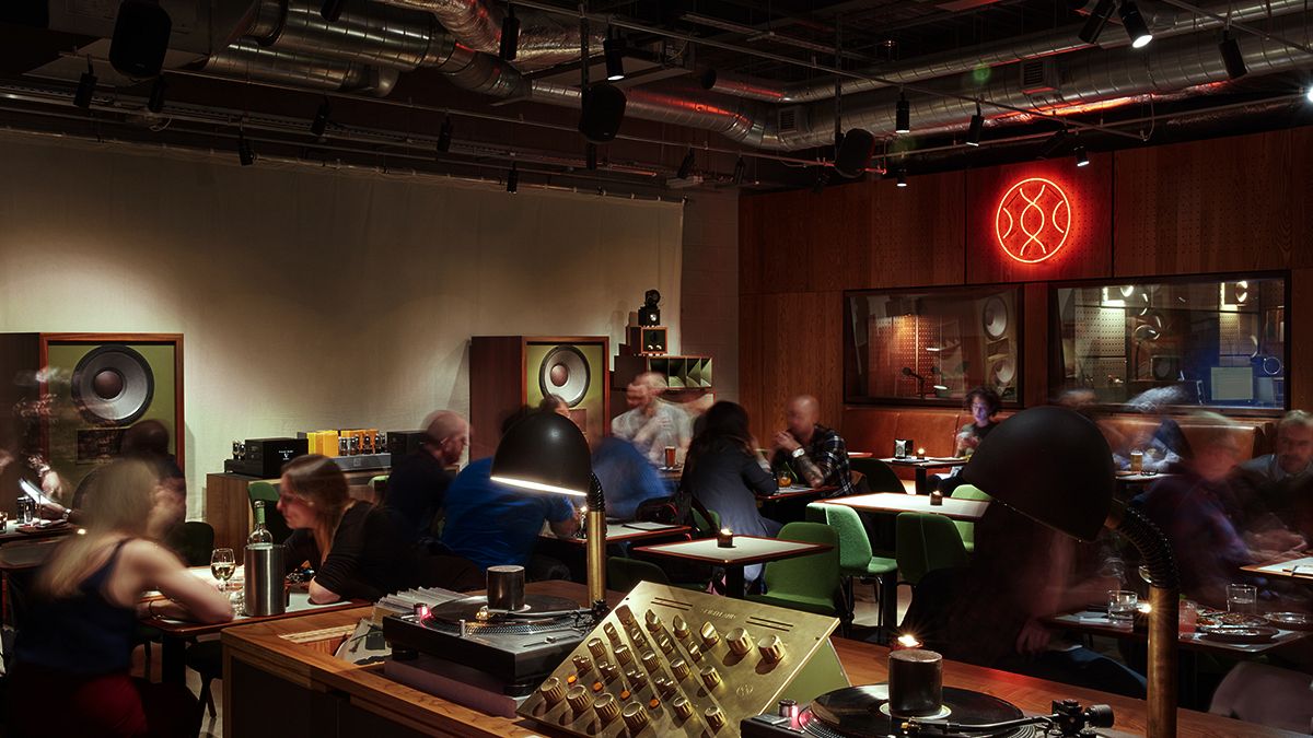 come in and tune out europes vinyl junkies embrace the listening bar nwdcFn5D