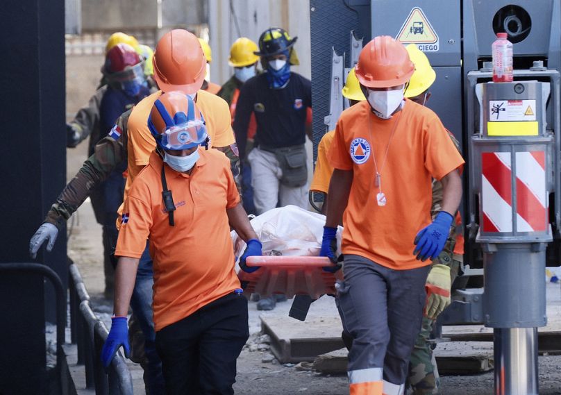 Emergency officials scramble to identify 184 victims of Dominican nightclub roof collapse 2 emergency officials scramble to identify 184 victims of dominican nightclub roof collapse 1 OibvTfCr