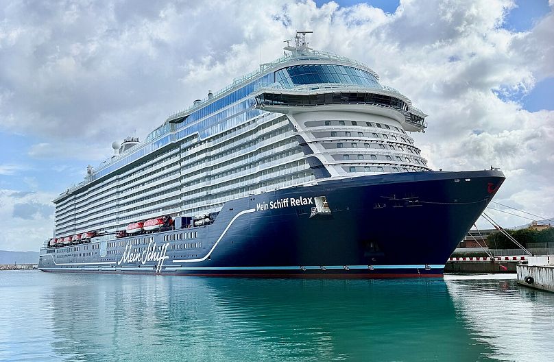 Floating cities: The biggest cruise ships launching in 2025 weigh over 200,000 tonnes 16 floating cities the biggest cruise ships launching in 2025 weigh over 200000 tonnes 15 ctqnI5qi