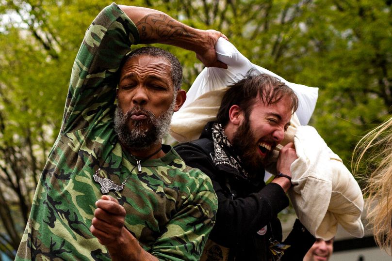 International Pillow Fight Day is helping reclaim urban space for fun 2 international pillow fight day is helping reclaim urban space for fun 1 FMpq4JEh