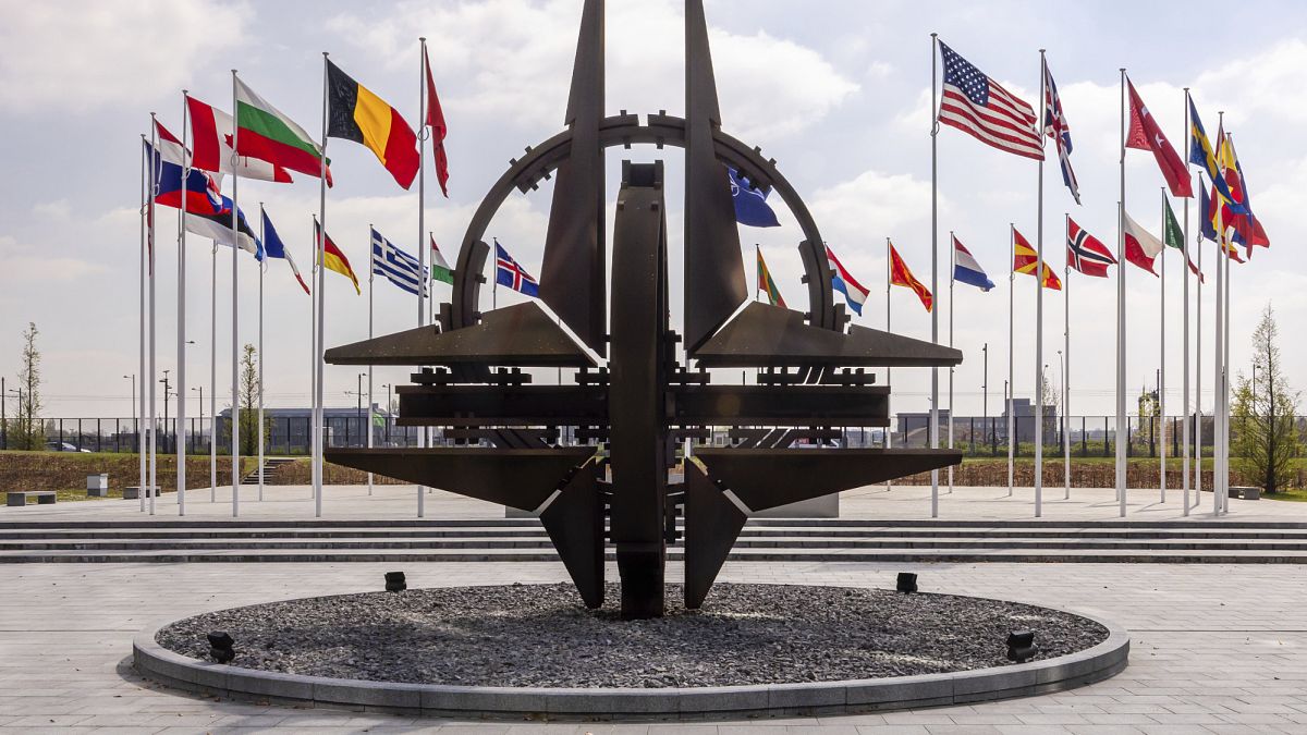 mark rutte urges allies to devote more funds political energy to nato alliance UPDwBAaW
