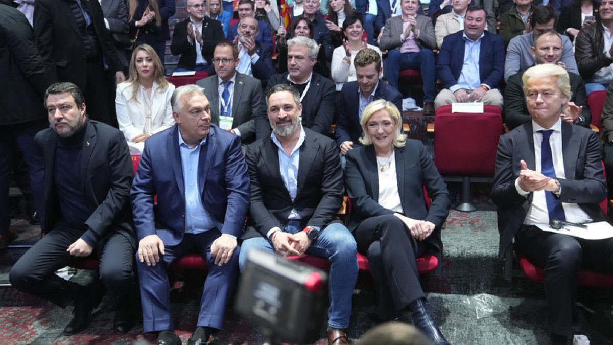 patriots party leaders back le pen following ban rMNzVDsv