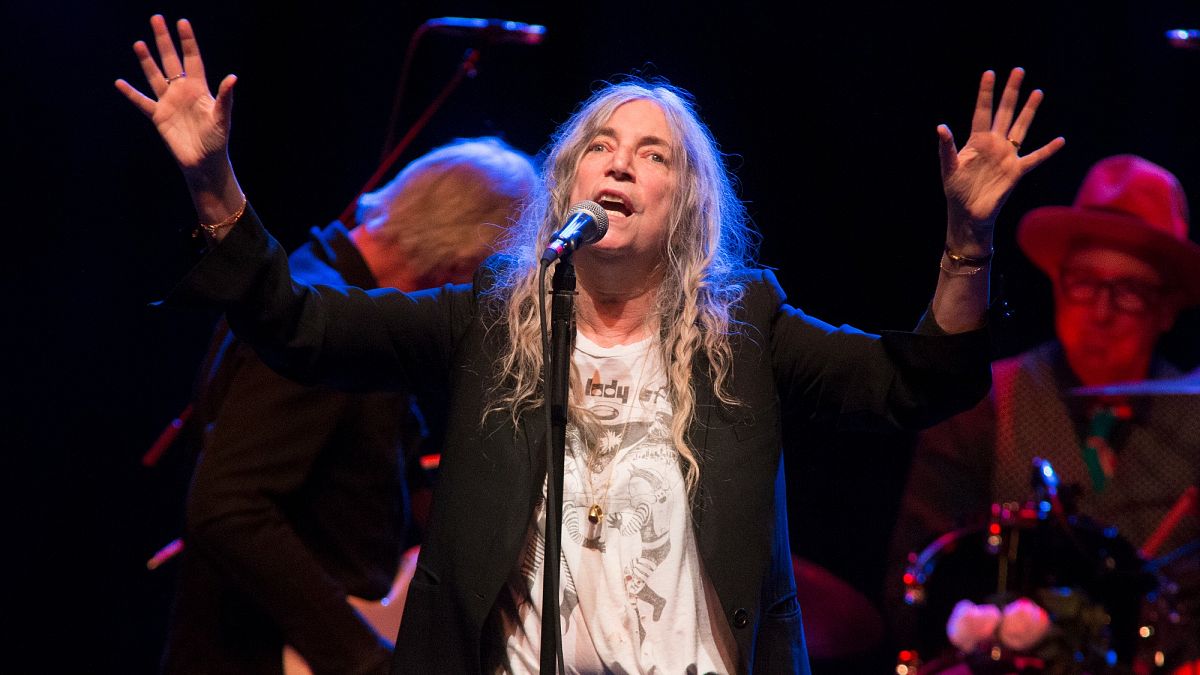 patti smith announces a new memoir bread of angels IVUKymVT