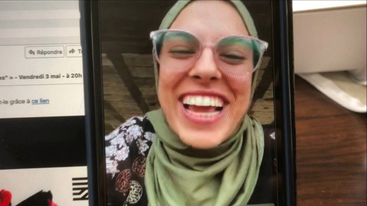 photojournalist fatima hassona killed in gaza day after documentary selected for cannes SF5yLmV5