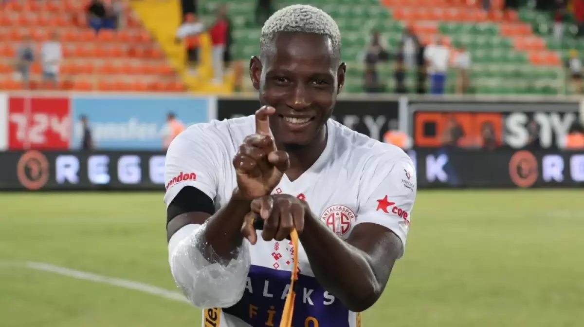 Premier Lig'in yeni ekibinden Süper Lig çıkarması! Bonservisini ödemeye hazır 1 premier ligin yeni ekibinden super lig cikarmasi bonservisini odemeye hazir 0 zPOBQkat