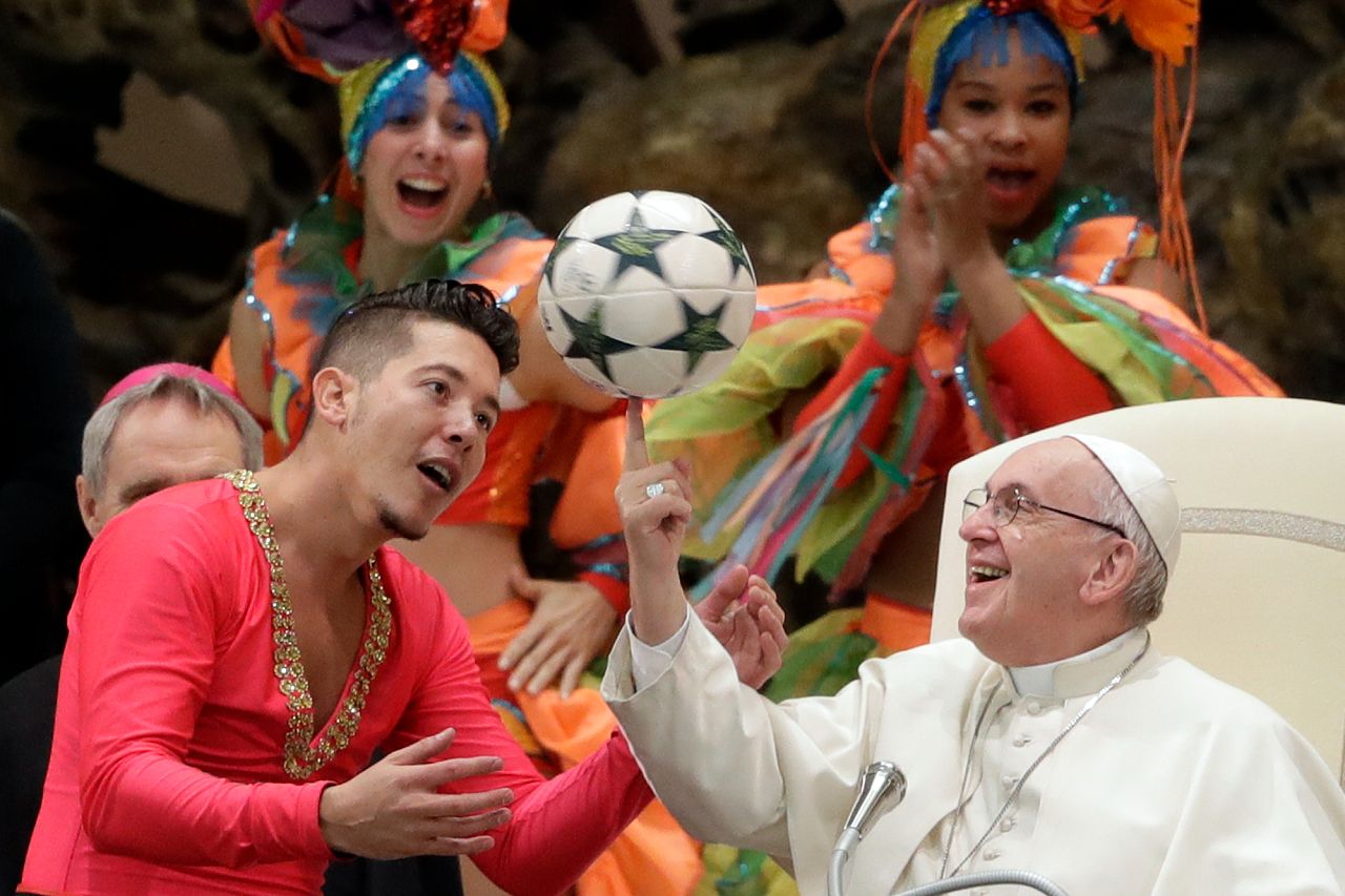 The pope who loved football: How Francis brought the beautiful game to the Vatican 2 the pope who loved football how francis brought the beautiful game to the vatican HJreOAuq