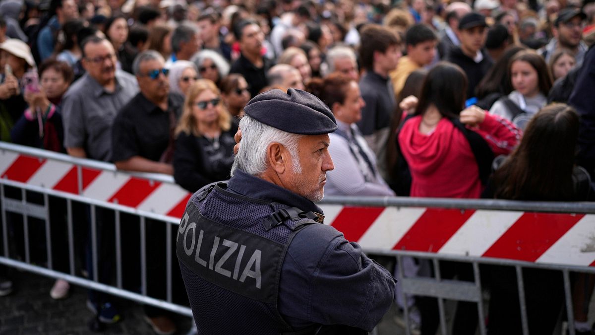 trump and zelenskyy to sit apart at popes funeral as organisers opt for french f3FI9EOV