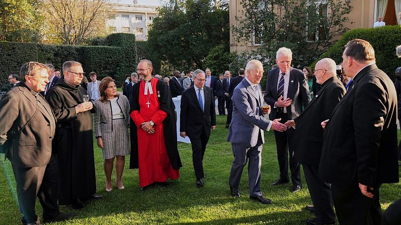 UK royals welcomed at Quirinale Palace on second day of state visit to Rome 2 uk royals welcomed at quirinale palace on second day of state visit to rome SkLPmJ7L