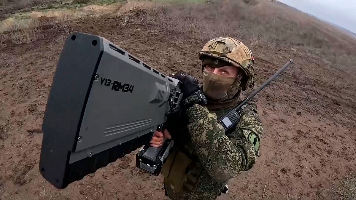 ukraine captures chinese men fighting for russia says zelenskyy FBd6W11M